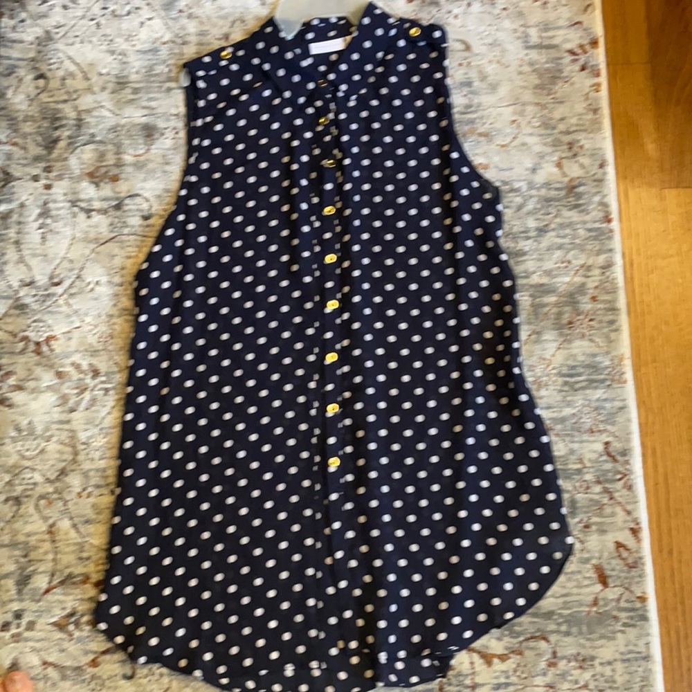 Nice top by New York and company